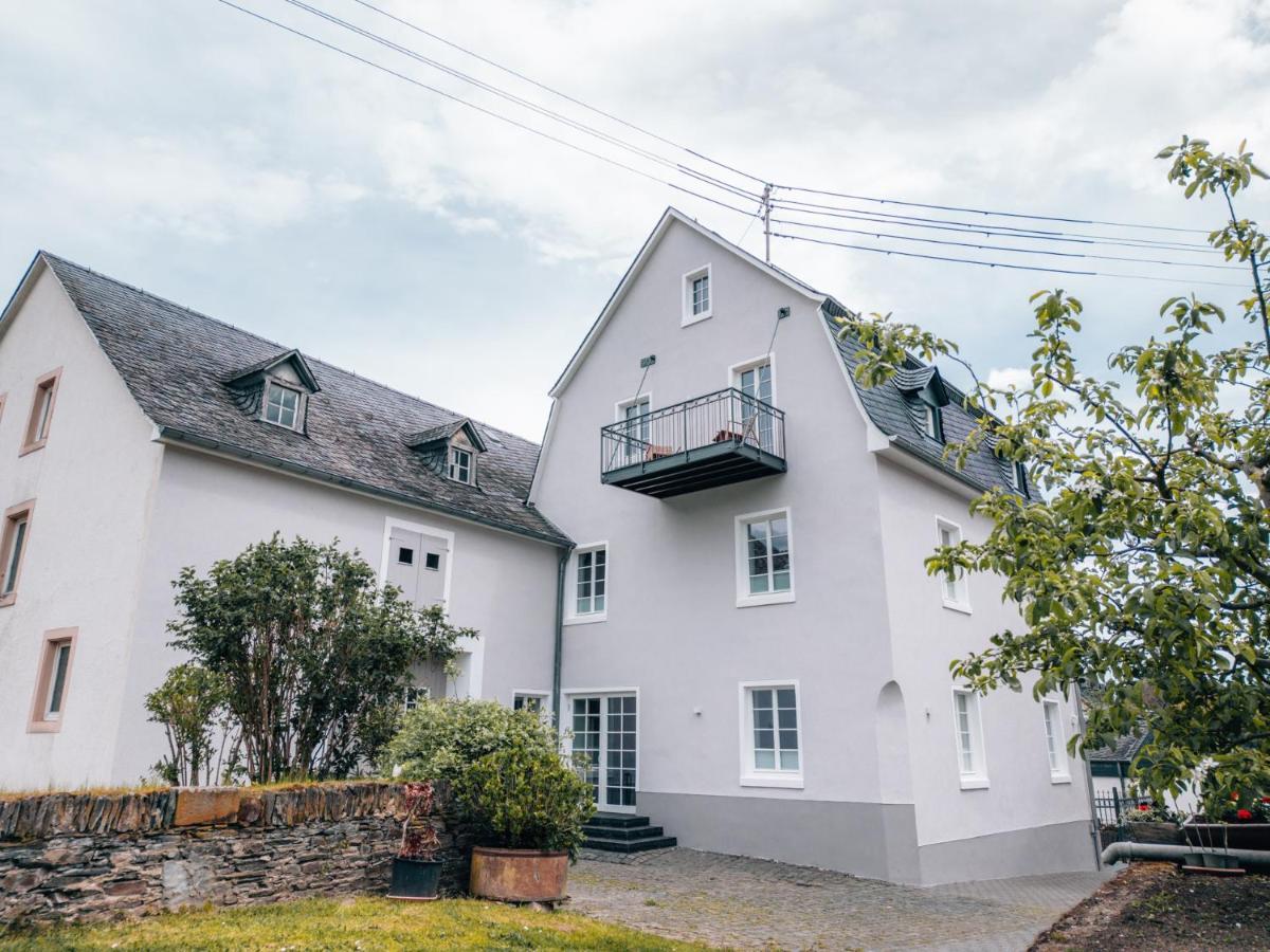 Gut Foersterlay - Exklusive Boutique Apartments Im Historischen Winzerhaus Direkt An Der Mosel Lösnich 외부 사진